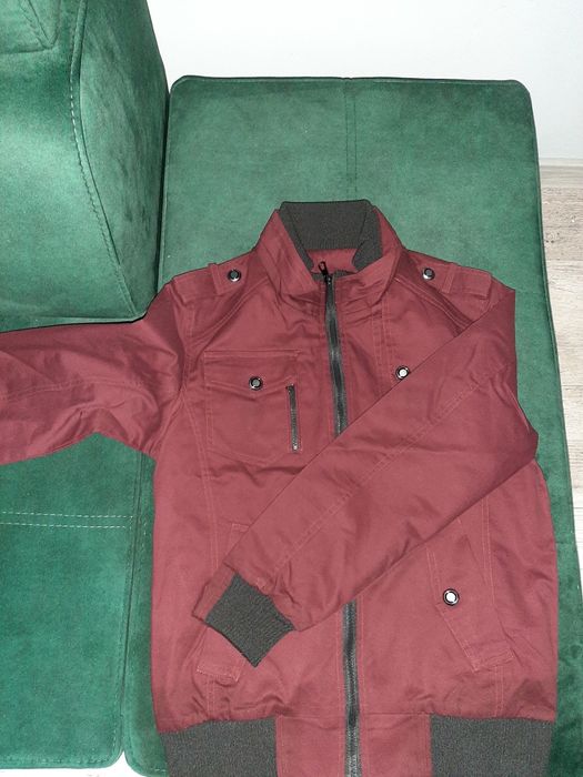 Kurtka jesienna bomberka design by lacoste