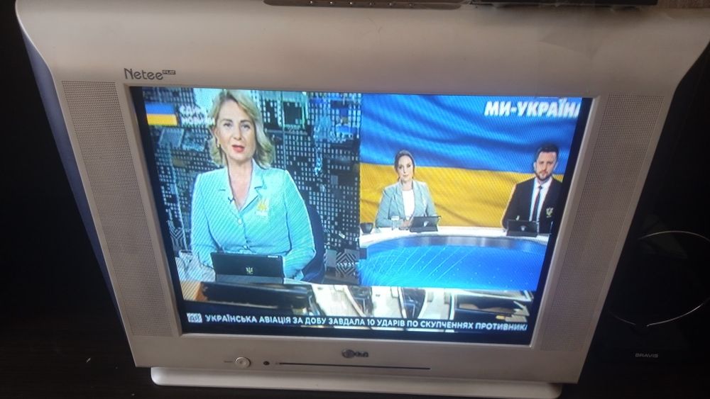 Телевизор в ідеальном состоянии.LG 21 ,дюйм.Мощный бас