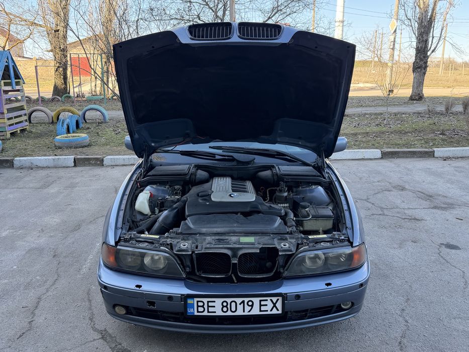 Продам BMW e39, 2.5 M57 , 2001 год