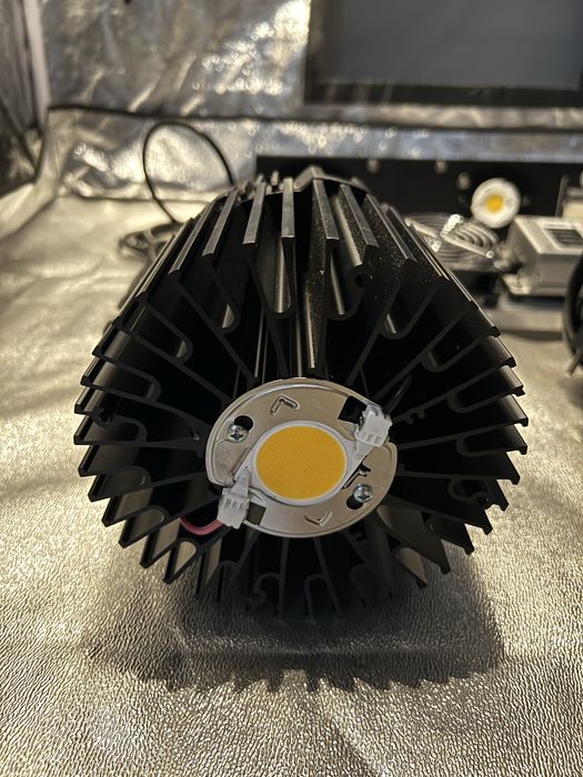 Tenda de cultivo e luzes led