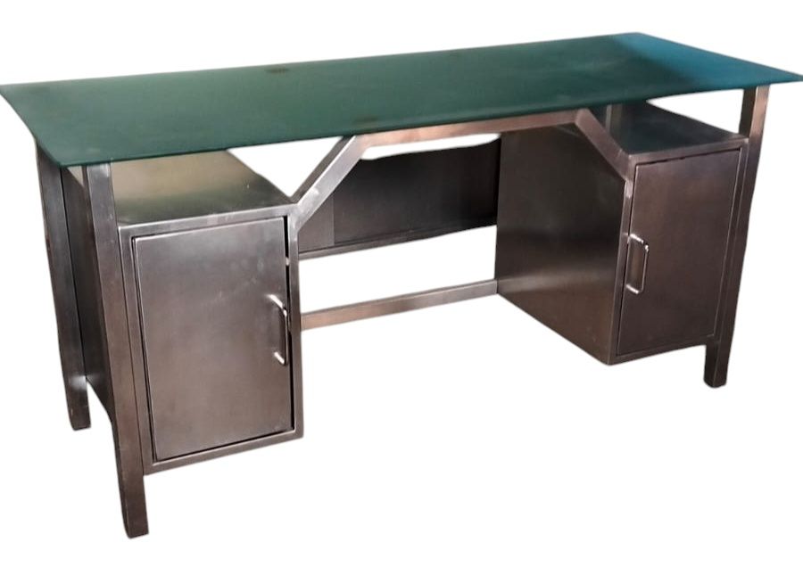 Secretária/Bancada em Inox