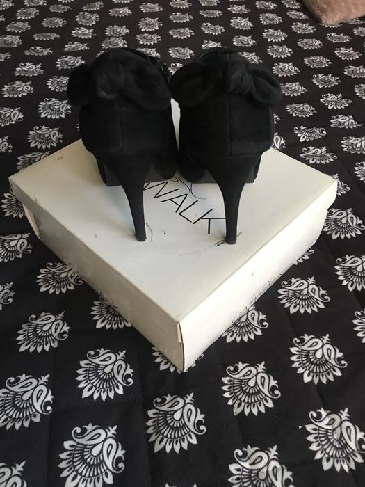 Botki CATWALK OPEN TOE Z ćwiekami Deichmann  37