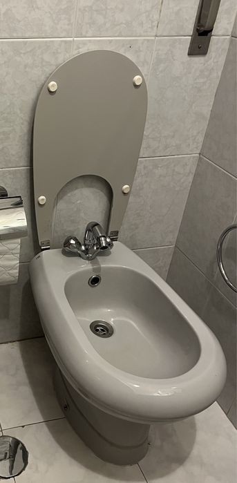 Bidés, Lavatório e torneiras