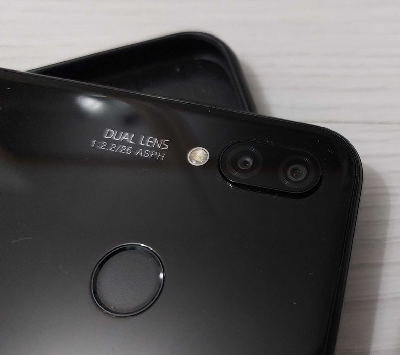 Huawei P20 Lite w bardzo dobrym stanie Dual SIM !!!