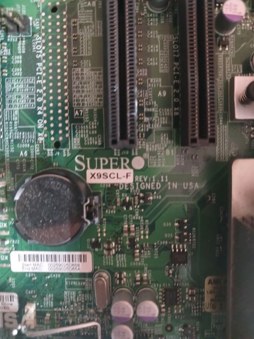 Supermicro X9SCL-F сервер