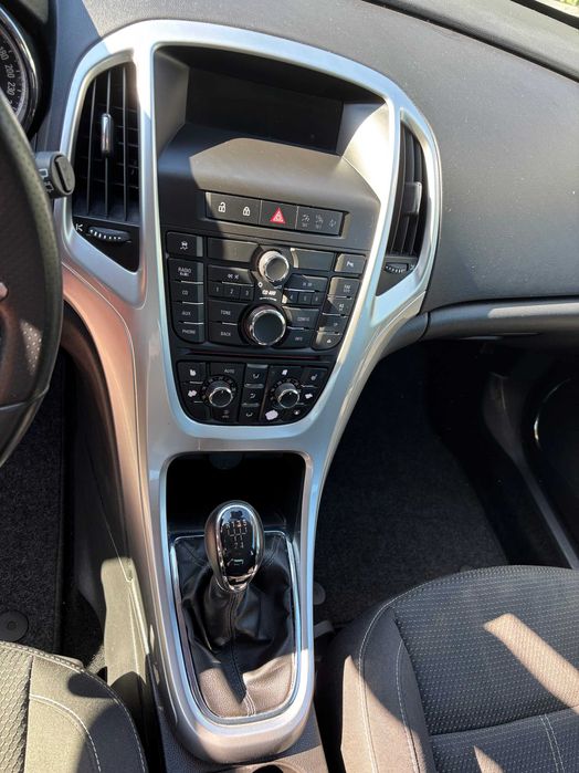 OPEL ASTRA J*1.4 100KM*euro5*5-drzwi*Klimatronik*Xenon*serwis*zNiemiec