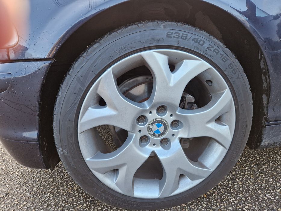 Pneus 235/40 R18 NOVOS