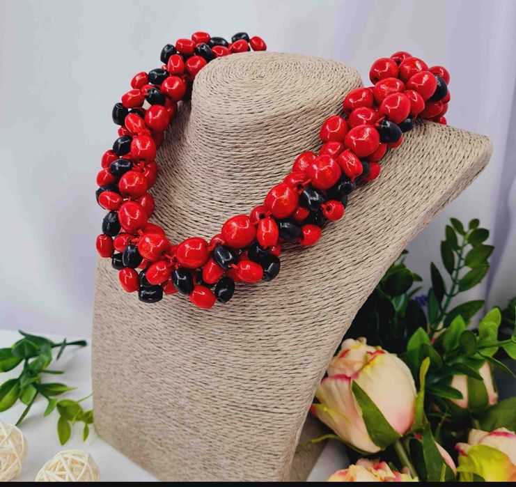 Буси,коралі,бусы,намисто в українському стилі віночки