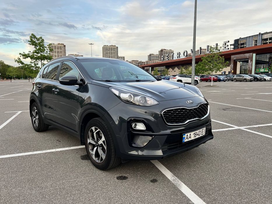 Продам KIA SPORTAGE 1.6 Автомат