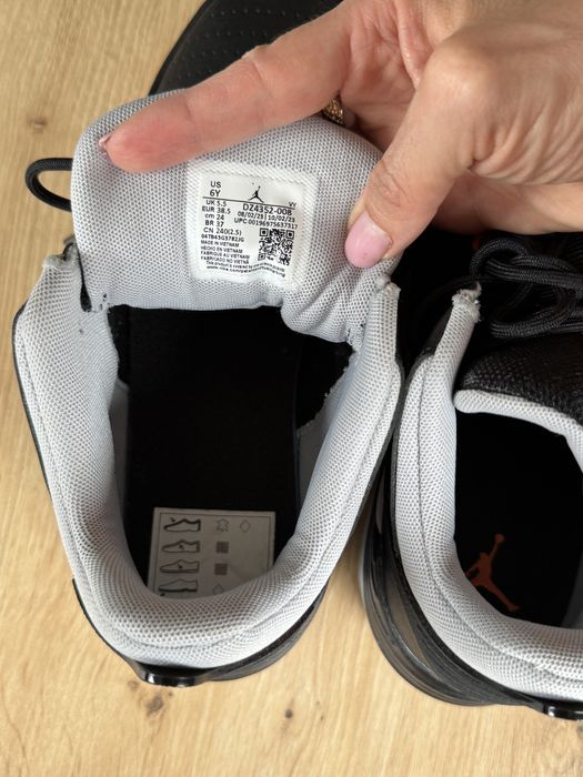 Air Jordan Max Aura 5