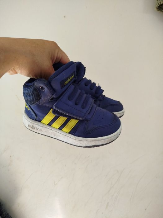 Buty jesienne sportowe adidas rozmiar 24