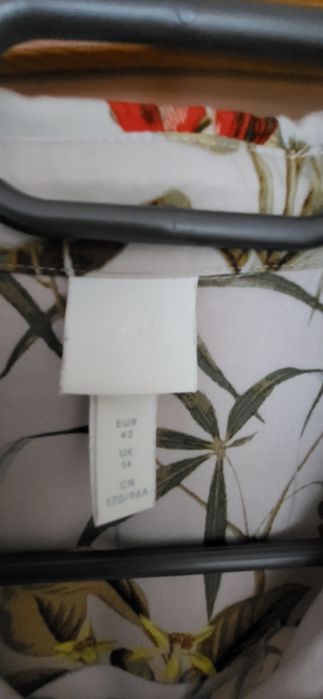 Sukienka długa z paskiem