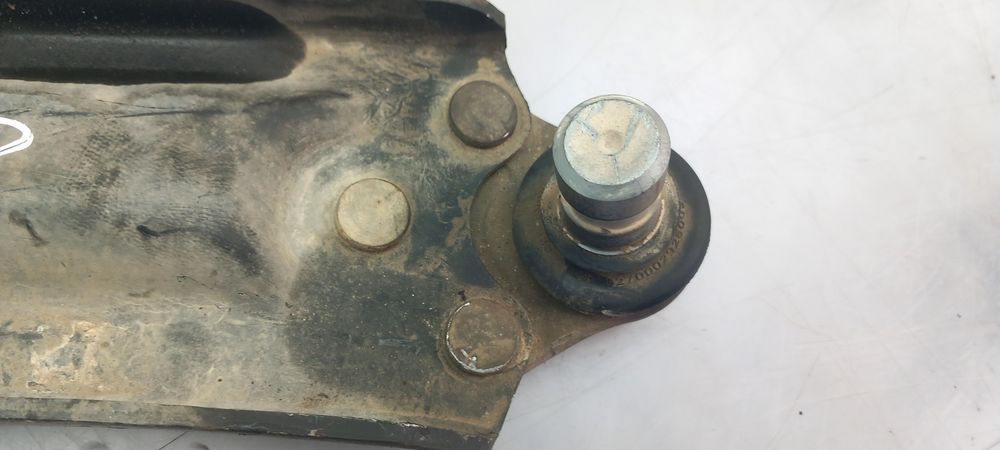 Braço de suspensão frente direito RENAULT Megane IV Grandtour (K9A/M_)
