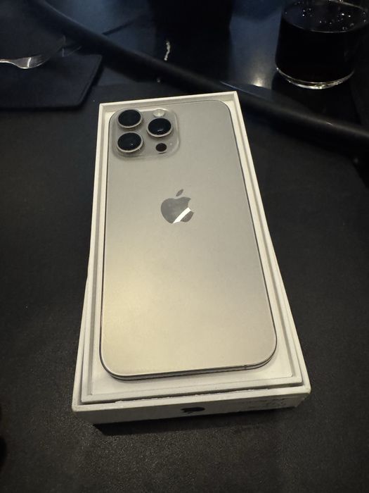 Iphone 15 Pro Max natural 512GB