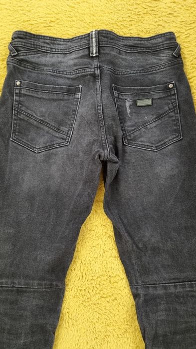 Spodnie jeansowe Cropp