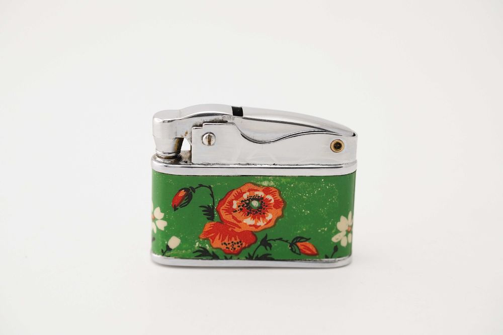 Вінтажна запальничка Sunflower Маки. Оригінал 70-х. Робоча!