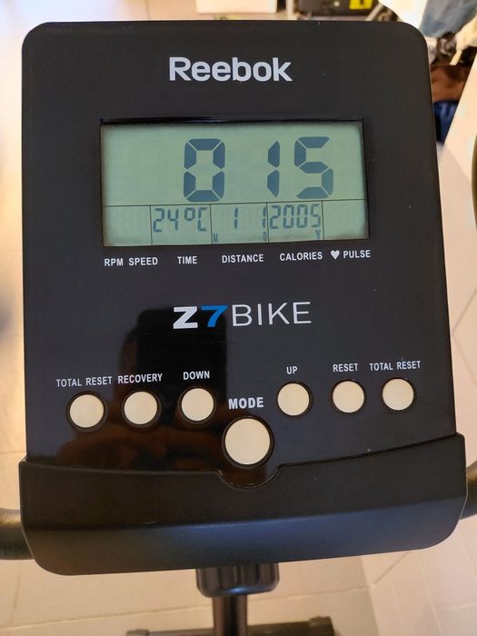Bicicleta estatita Reebok z7