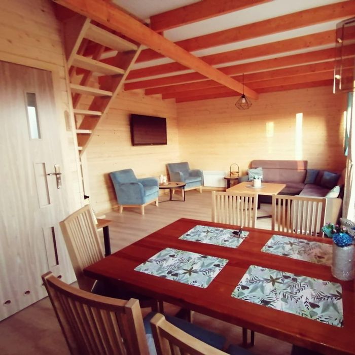 Domek z gorącą balią jacuzzi oraz sauną  Kaszuby staw,