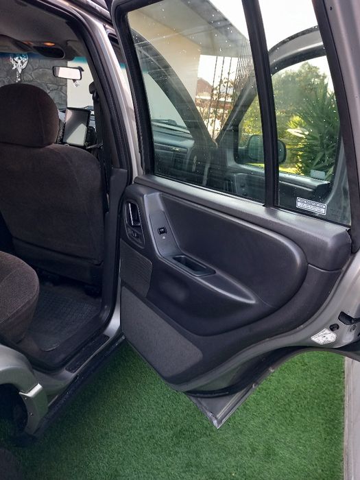 Grande cherokee, carro ideal para uns passeios na natureza
