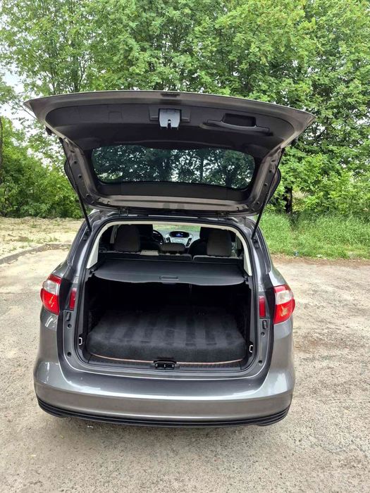 Продам власне авто Ford C-Max 2014 року.