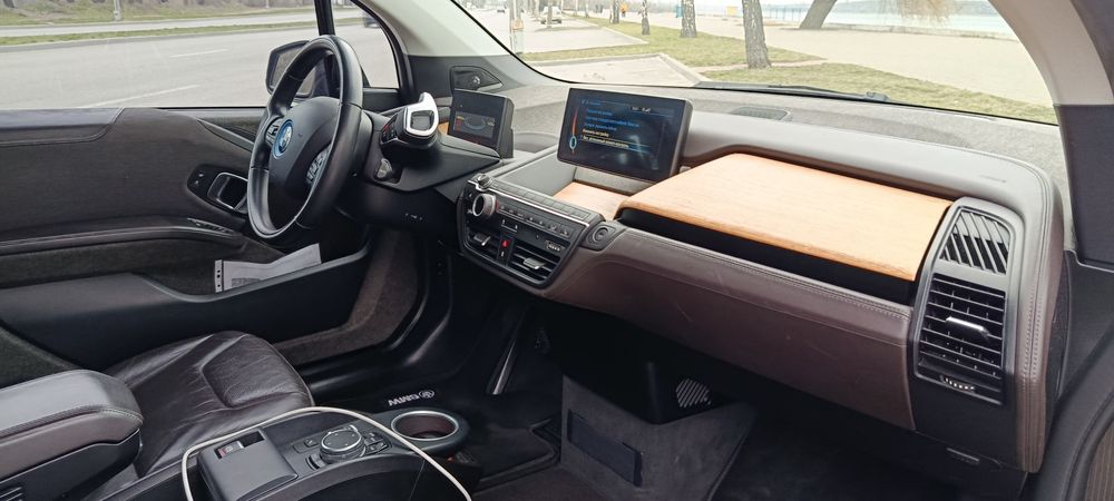 Електро авто bmw i3
