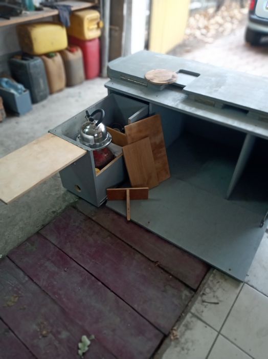 Модуль в багажник автомобіля Фольксваген транспортер т5.