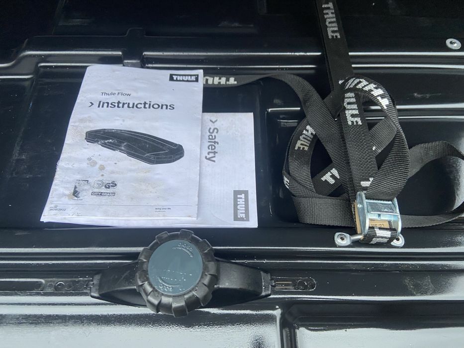 Thule Flow skiboks box bagaznik dachowy