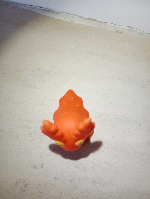 Pokémon finger puppet / brinquedo / figura pokémon Slugma da bandai