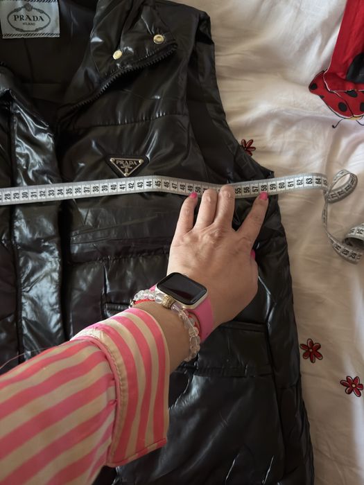 Желетка чорна Прада