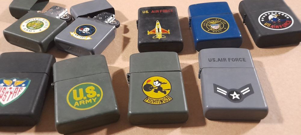 9 isqueiros colecção