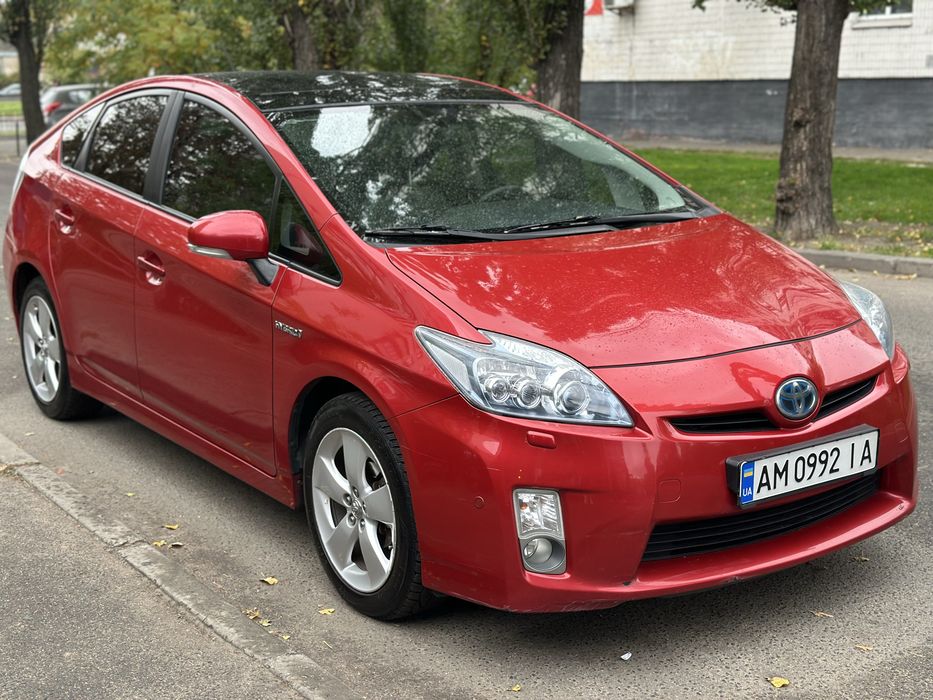Toyota Prius 2011  Максимальна