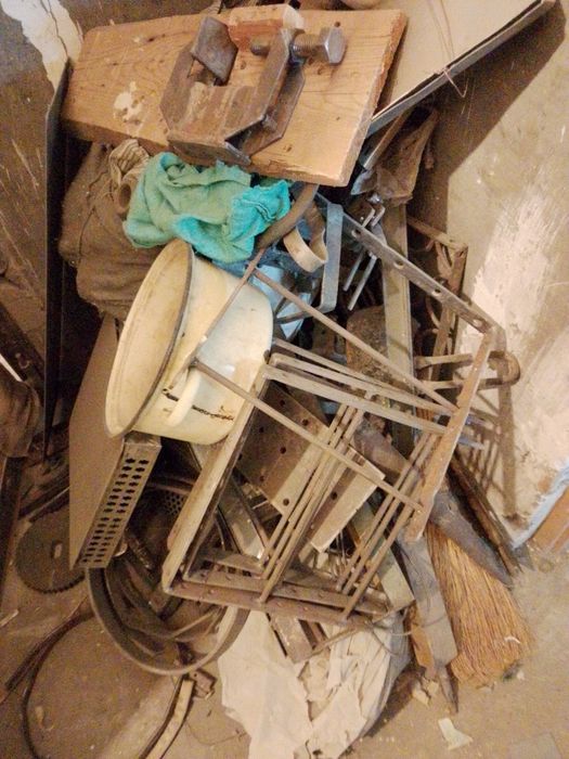 Продам металлические конструкции