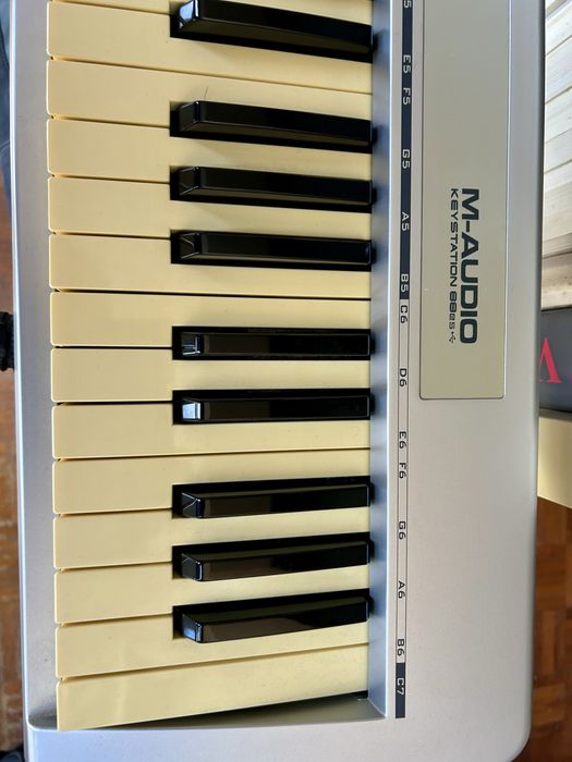 Teclado Controlador midi 88 teclas da M-Audio Keystation 88es mk1 USADO
