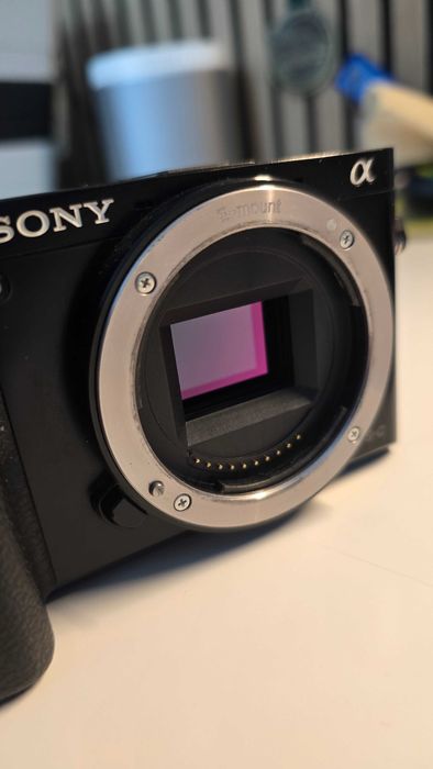 Sony A6000, 2 baterie