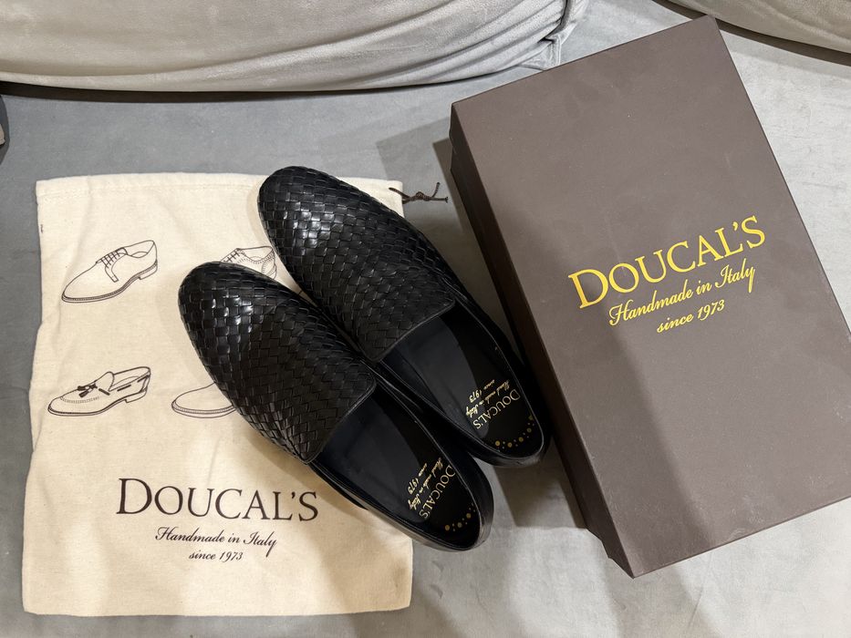 Туфли лоферы Doucal's в стиле Bottega Veneta