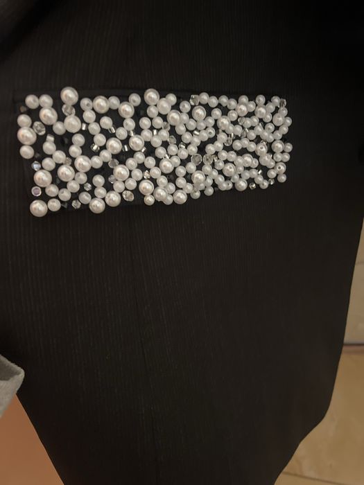 Піджак новий з вишивкою