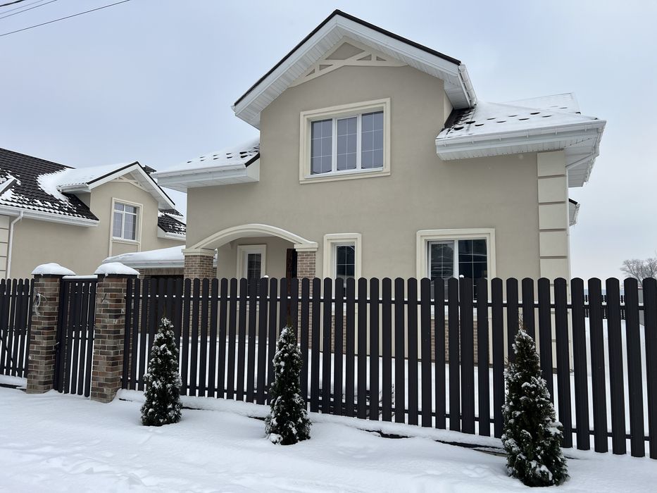 Елегантний новий будинок в Щасливому 210м2 з газом