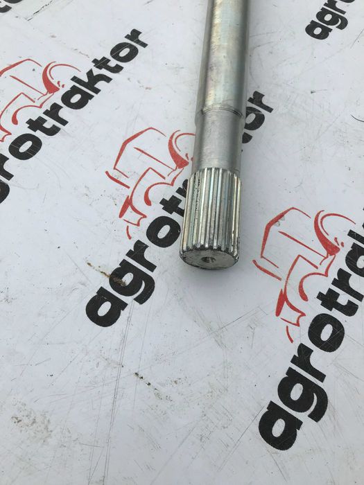 Wał napędowy z tulejami do Farmtrac 'a 690 dt