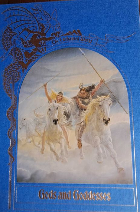 The Enchanted World - 11 Histórias de Encantar - TIME