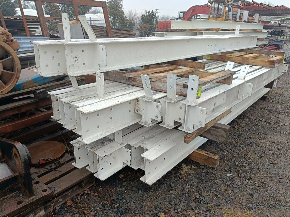 Dwuteownik 240mm słup podpora konstrukcja hala wiata magazyn
