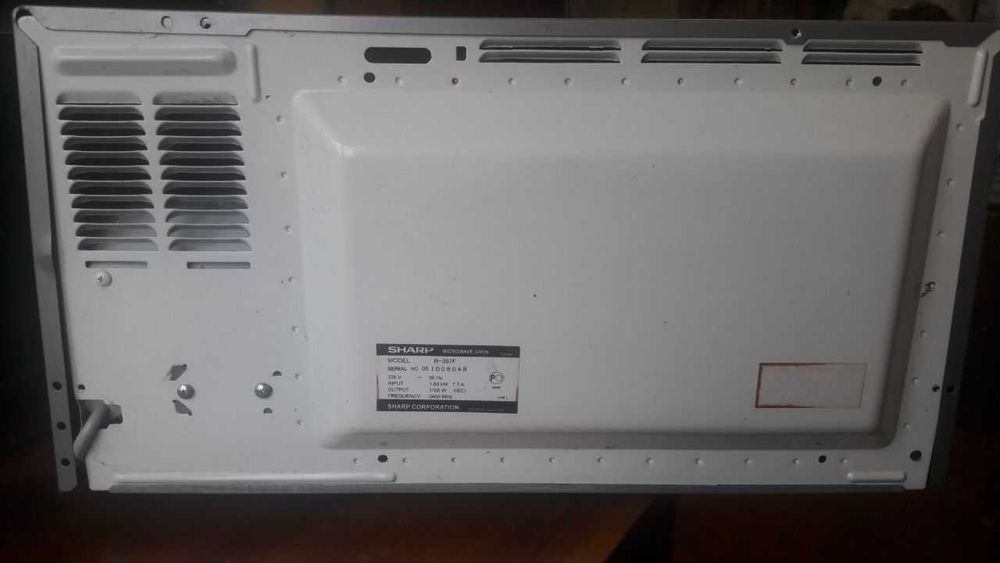 Микроволновая печь SHARP R-397f под восстановление