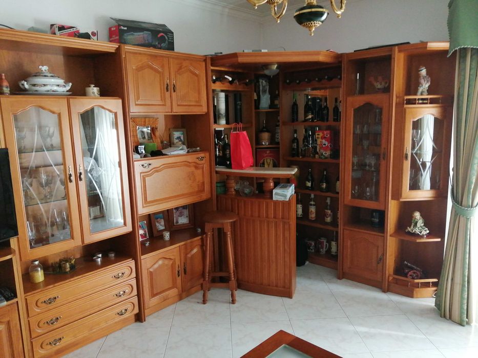 EXCELENTE oportunidade MÓVEL com BAR