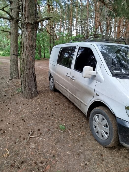 Мерседес віто  на ходу