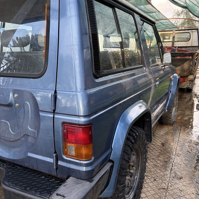 Mitsubishi pajero mk1