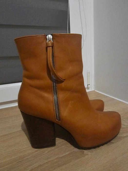 Buty Ryłko r. 40 botki