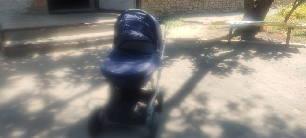Продам универсальную прогулочную коляску TILLY Family Т-181 (2 в 1)