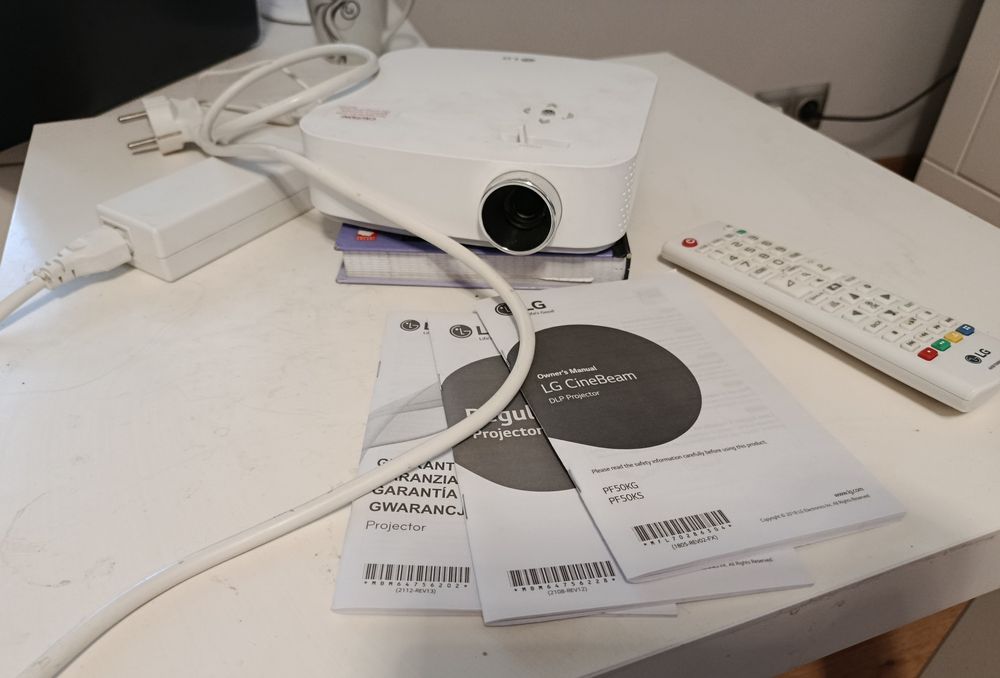 Sprzedam Projektor LG PF50KS