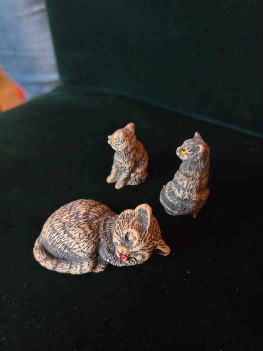 3 Miniatura Vintage de Gatos
