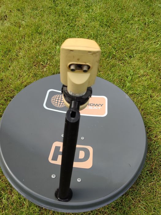 Antena satelitarna 70cm