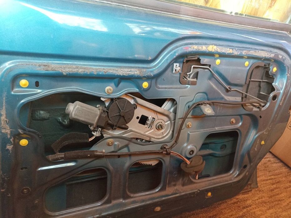 Двері до Reneul Kengo